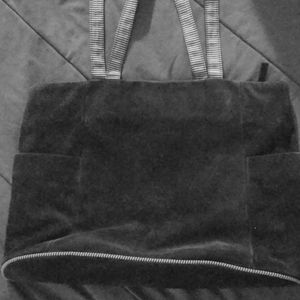 Leather tote bag